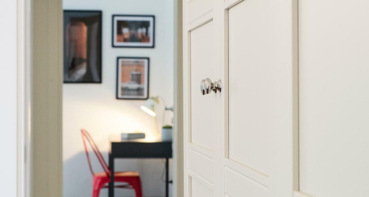 Joivy Splendid 3Br Apt With Parking And Terrace In Como Lake Como Eksteriør billede