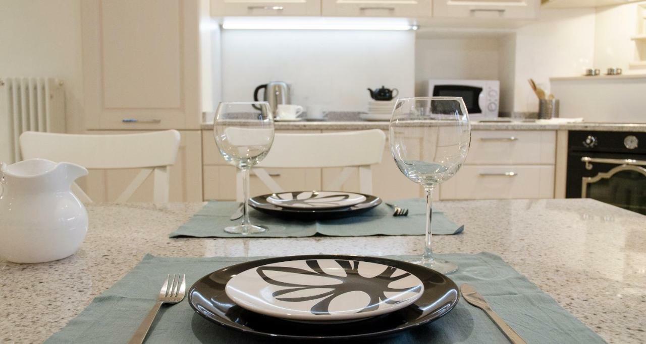 Joivy Splendid 3Br Apt With Parking And Terrace In Como Lake Como Eksteriør billede