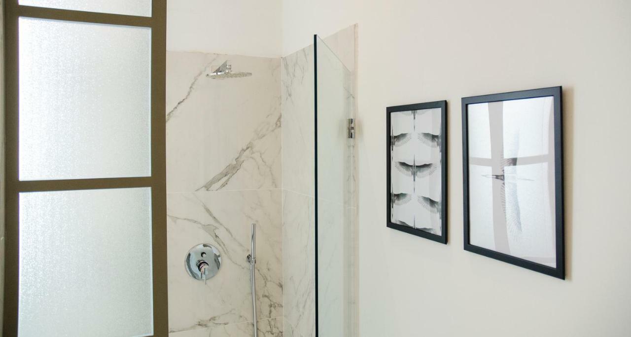 Joivy Splendid 3Br Apt With Parking And Terrace In Como Lake Como Eksteriør billede